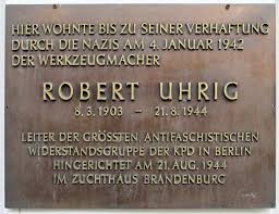 plaque commémorative en l'honneur du résistant communiste au nazisme Robert Uhrig