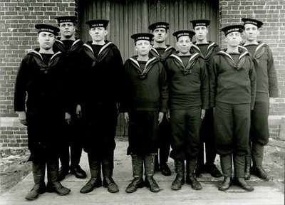 canadians sailors on their first day soure war museum canada