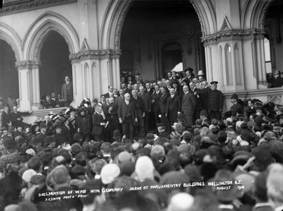 Politicians and a crowd, outside Parliament Buildings, upon the declaration of war with Germany