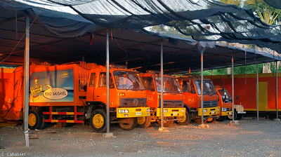 Timor doc19 PanteMakassar Camions ramassage dÇchets juill2018
