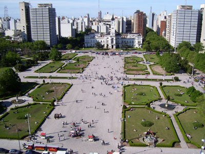 plaza1.jpg