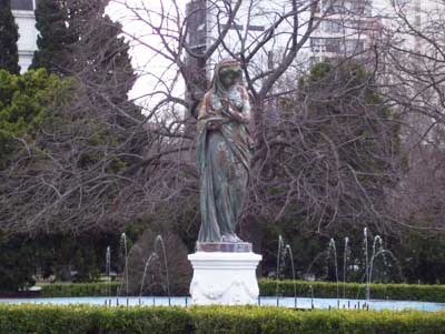 estatua1.jpg