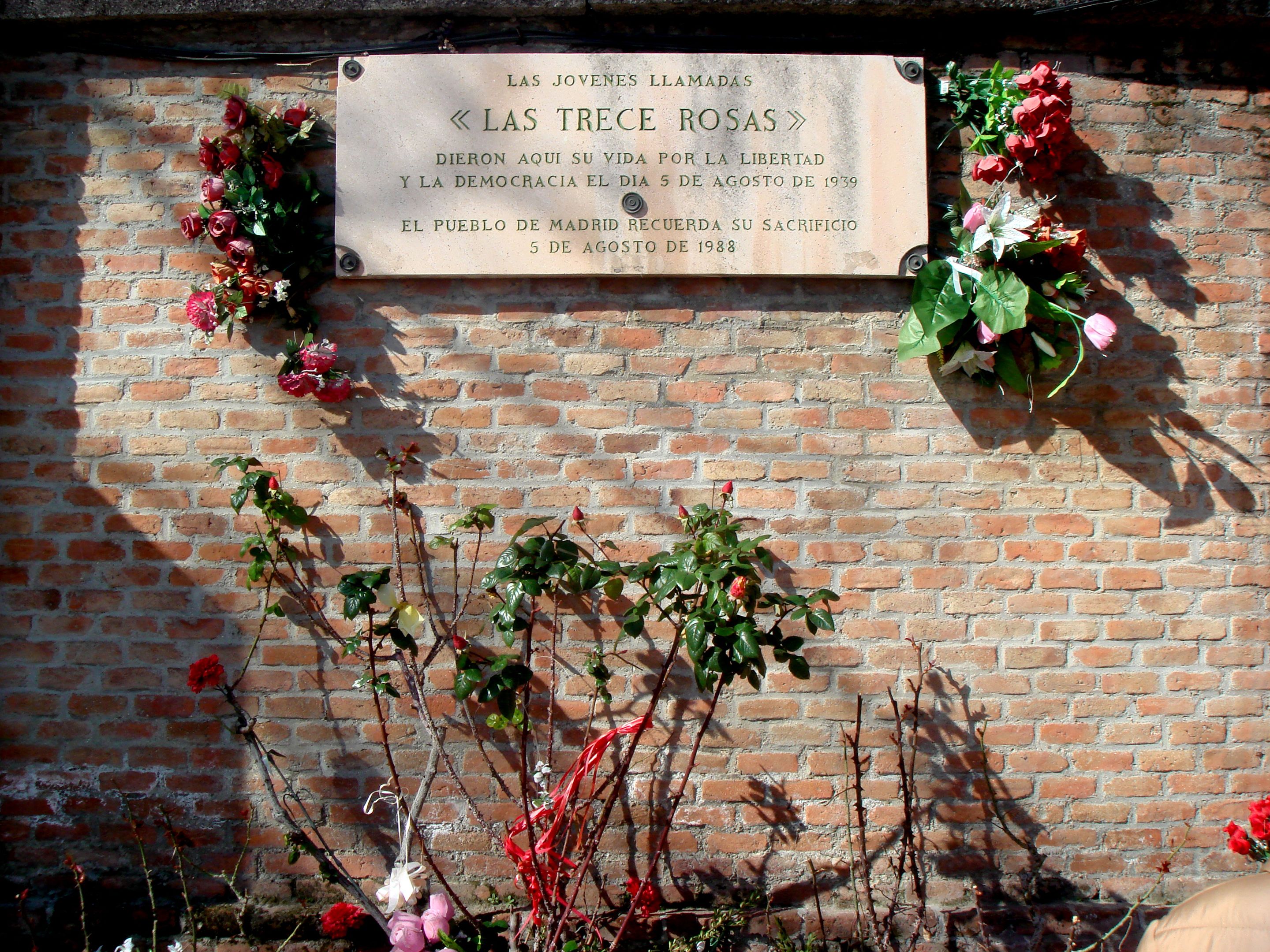Las Trece Rosas