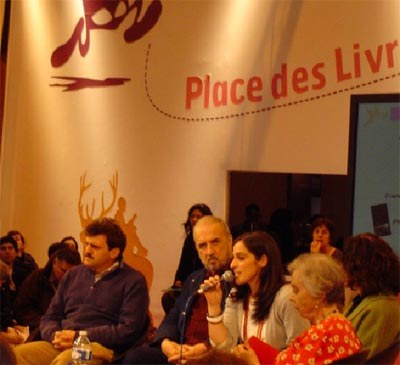 Table ronde « Mexico vue par ses écrivains », présentée par Suzi Vieira, avec Enrique Serna, Jean-Claude Carrière, Guadalupe Nettel et Elena Poniatowska Table ronde « Mexico vue par ses écrivains », présentée par Suzi Vieira, avec Enrique Serna, Jean-Claude Carrière, Guadalupe Nettel et Elena Poniatowska