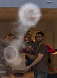 Fete-Science-ronds-fumée.jpg